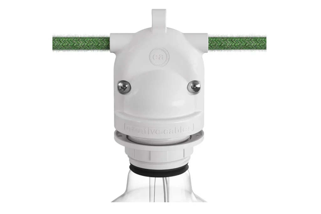 Weiße EIVA IP65 Lampenfassung von Creative Cables mit grünem Outdoor Textilkabel