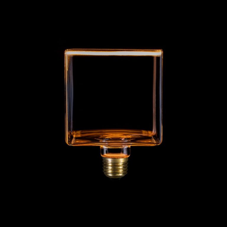 Transparente quadratische LED mit E27 Sockel