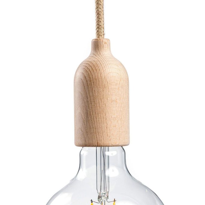 Hängelampe mit Holzfassung und freiliegender Glühlampe.